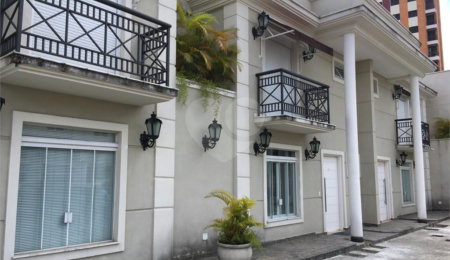Casa à venda com 4 quartos, sendo 3 suítes,  em Vila Monumento, São Paulo, SP