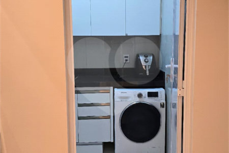 Casa à venda com 3 quartos, sendo 2 suítes, no condomínio Village da Serra, Araçoiaba da Serra - SP