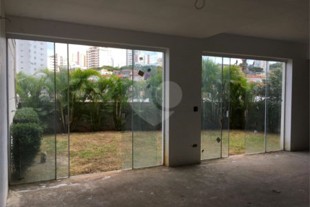 Casa à venda com 4 quartos, sendo 3 suítes,  em Vila Monumento, São Paulo, SP
