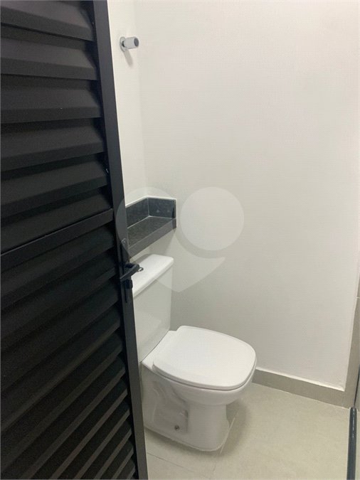 PRÉDIO / GALPÃO COMERCIAL À VENDA OU LOCAÇÃO Jardim Arapongas • Guarulhos/SP