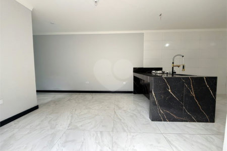 Casa à venda com 3 quartos, sendo 1 suíte, em Vila Rosália, Guarulhos, SP