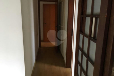 Apartamento à venda com 3 quartos, sendo 1 suíte,  em Santo Amaro, São Paulo, SP
