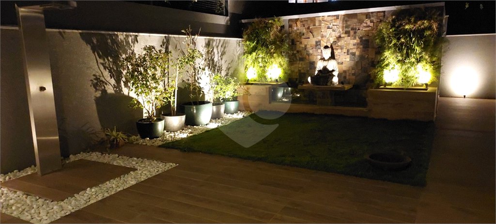 Casa à venda ou para alugar com 4 suítes no condomínio Figueira Garden, Atibaia - SP