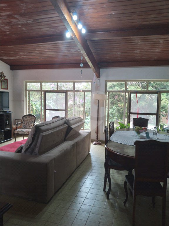 Casa à venda com 3 quartos, sendo 2 suítes, em Vila Santista, Atibaia, SP