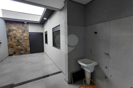 Casa à venda com 3 quartos, sendo 1 suíte, no condomínio Park Real Indaiatuba, Indaiatuba - SP