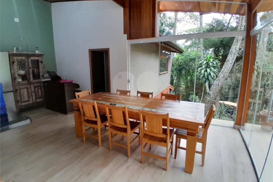 Casa à venda com 3 quartos no condomínio Sausalito, Mairiporã - SP