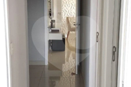 Apartamento à venda com 3 quartos, sendo 1 suíte,  em Parque Santana, Mogi das Cruzes, SP