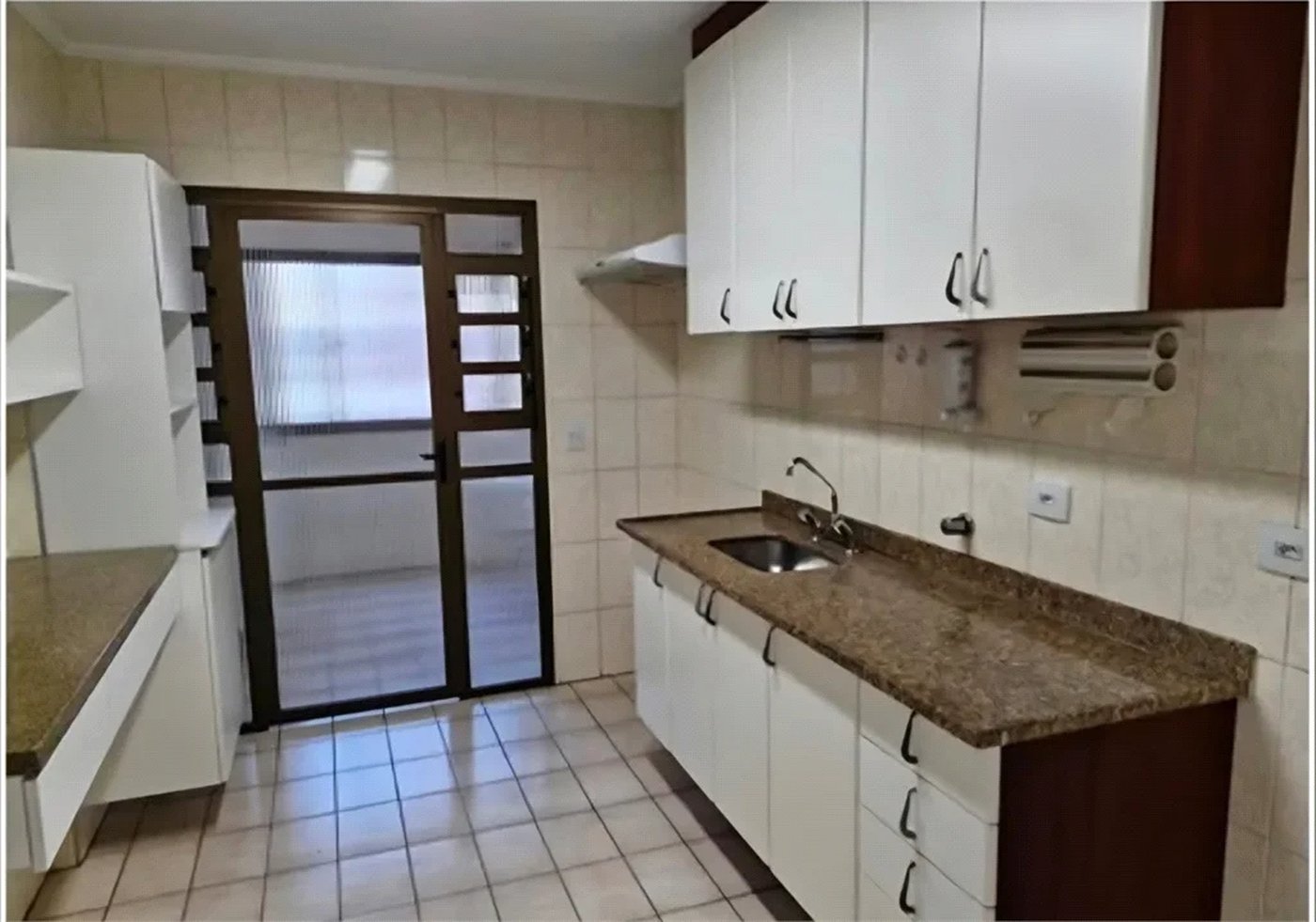Apartamento à venda com 3 quartos, sendo 1 suíte, em Vila Indiana, São Paulo, SP