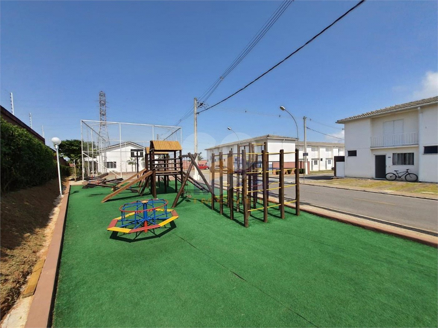 Casa à venda com 2 quartos no condomínio Vila Colorado Suzano, Suzano - SP