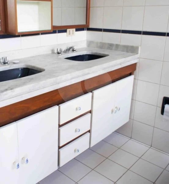 Apartamento para alugar com 4 quartos, sendo 3 suítes,  em Brooklin, São Paulo, SP