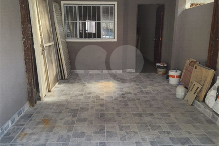 Sobrado à venda com 2 quartos em Vila Romero, São Paulo, SP