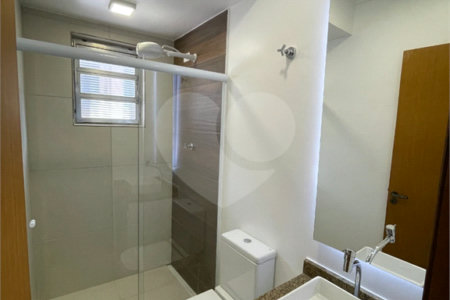 Sobrado à venda com 5 quartos, sendo 1 suíte, em Alto da Boa Vista, São Paulo, SP