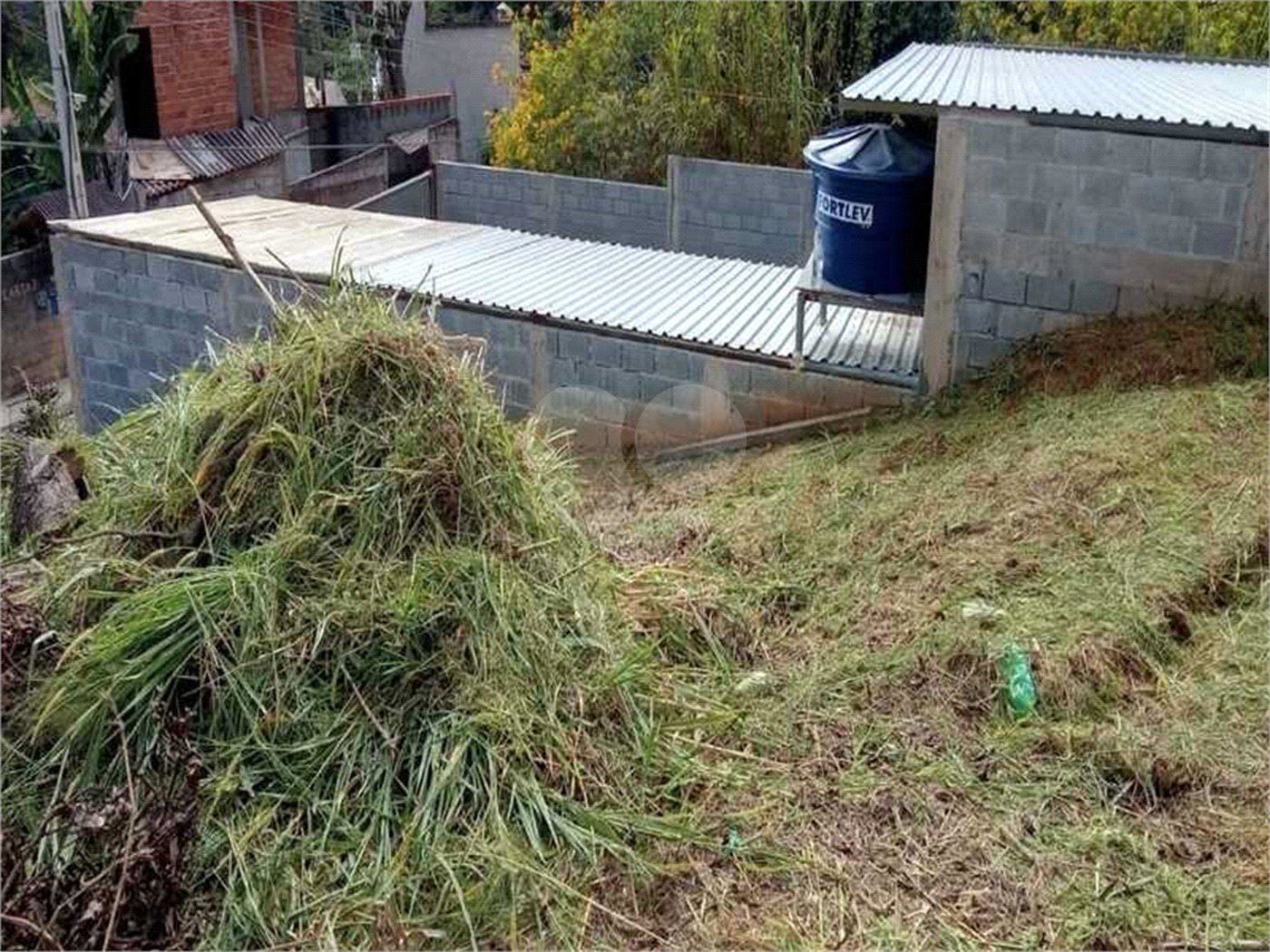 Terreno à venda em Barreiro, Mairiporã, SP