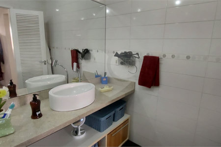 Casa de Vila à venda com 3 quartos, sendo 1 suíte,  em Tijuca, Rio de Janeiro, RJ