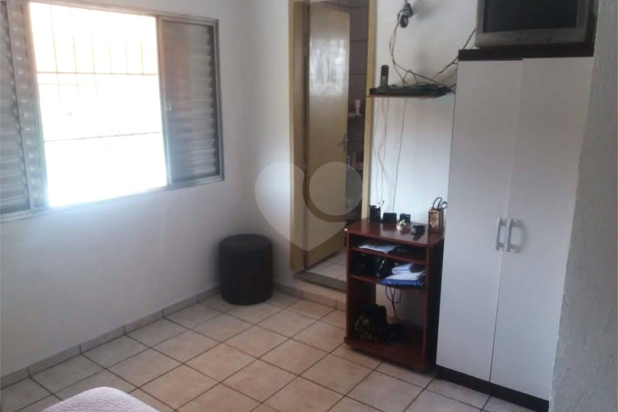 Casa de Vila à venda com 4 quartos, sendo 1 suíte, em Tremembé, São Paulo, SP