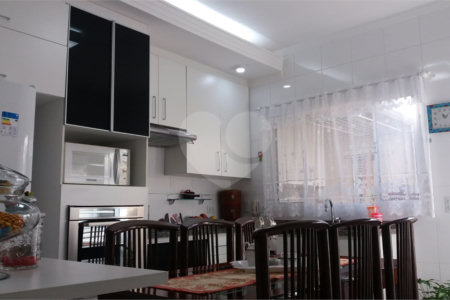 Casa à venda com 2 suítes no condomínio Residencial Taormina, São Paulo - SP