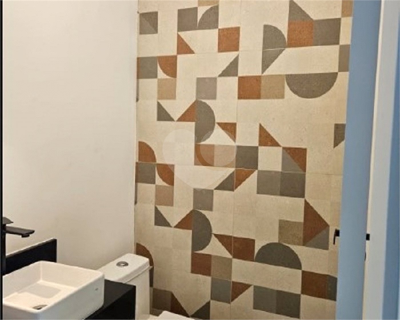 Casa à venda com 3 quartos, sendo 1 suíte,  no condomínio Helena Maria, Sorocaba - SP