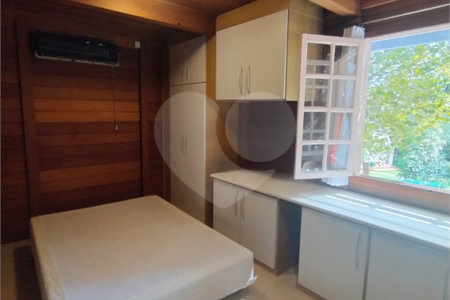 Casa à venda com 3 quartos, sendo 1 suíte, no condomínio Bosque de Greviléa, Vinhedo - SP