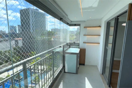 Apartamento à venda com 3 quartos, sendo 1 suíte,  em Parque Industrial Tomas Edson, São Paulo, SP
