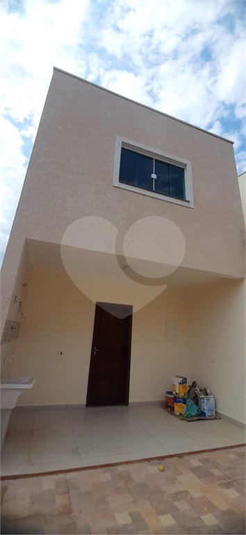 Sobrado à venda com 3 quartos, sendo 1 suíte, em Laranjeiras, Caieiras, SP