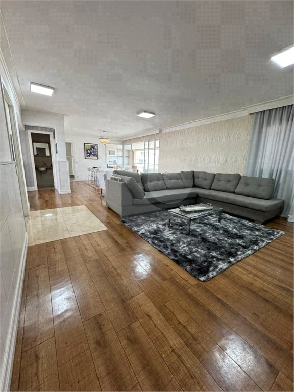 Apartamento para alugar com 4 quartos, sendo 3 suítes,  em Vila Gomes Cardim, São Paulo, SP