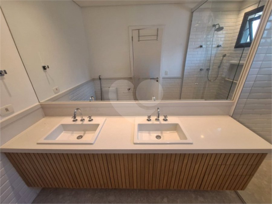 Casa à venda ou para alugar com 3 suítes no condomínio Boulevard Ibirapuera, São Paulo - SP