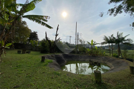 Chácara à venda com 3 quartos em Chácaras Ceres, Suzano, SP