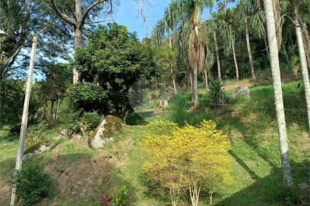 Chácara à venda com 2 quartos, sendo 1 suíte, em Caete (mailasqui), São Roque, SP
