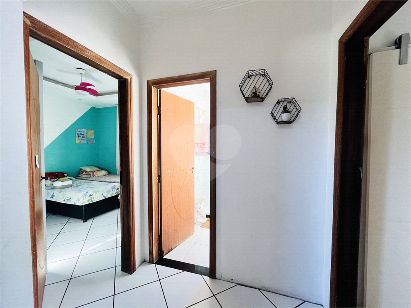 Casa à venda com 2 quartos, sendo 1 suíte, em Campo Grande, Rio de Janeiro, RJ
