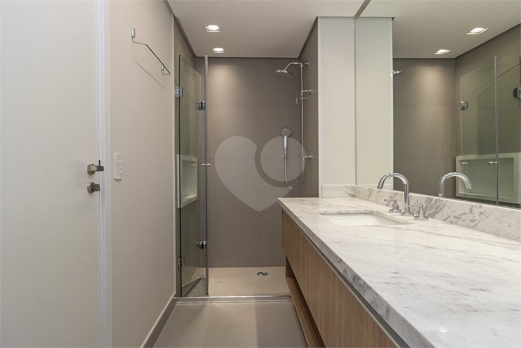 Apartamento à venda com 1 quarto em Vila Cordeiro, São Paulo, SP