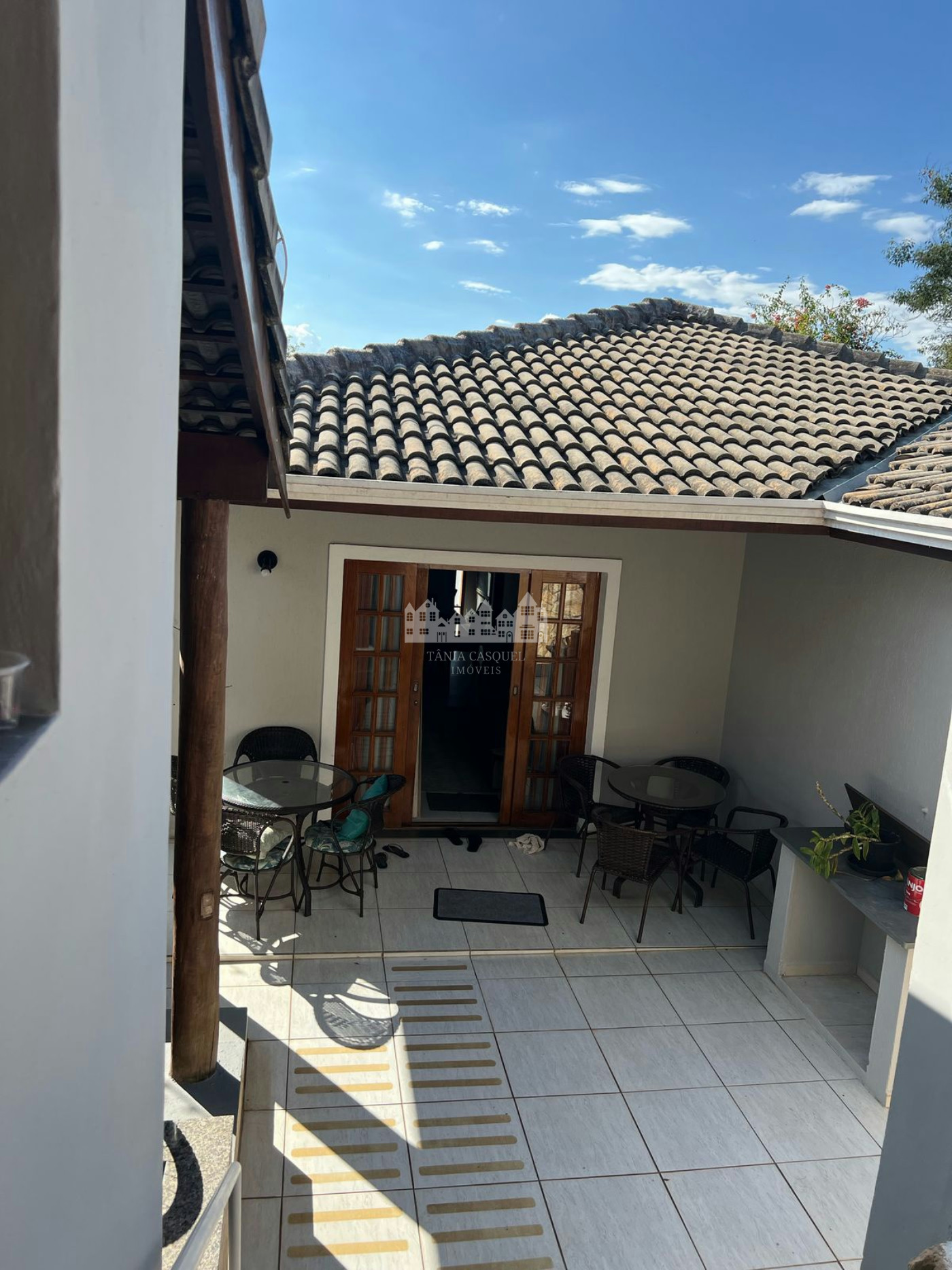 Casa à venda com 3 quartos, sendo 1 suíte,  em Retiro das Fontes, Atibaia, SP