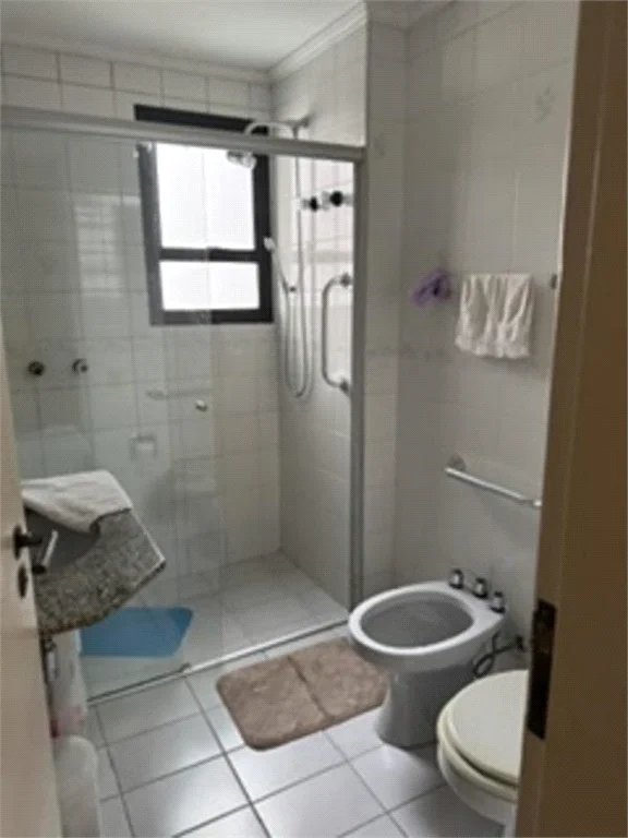 Apartamento à venda com 3 quartos, sendo 1 suíte,  em Jardim das Acácias, São Paulo, SP