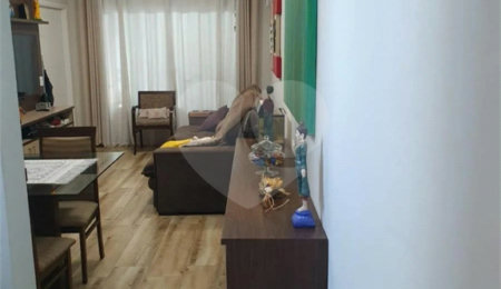 Sobrado à venda com 3 suítes em Horto, São Paulo, SP