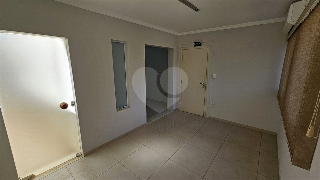 Sobrado à venda com 3 quartos, sendo 2 suítes, em Jardim Rossignatti, Indaiatuba, SP