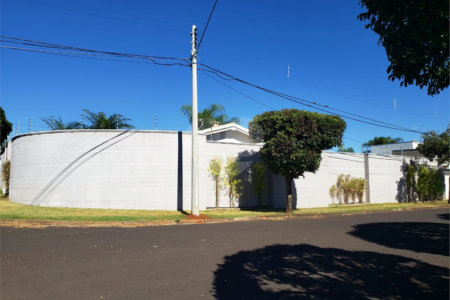 Casa à venda com 3 suítes em Vila Harmonia, Araraquara, SP