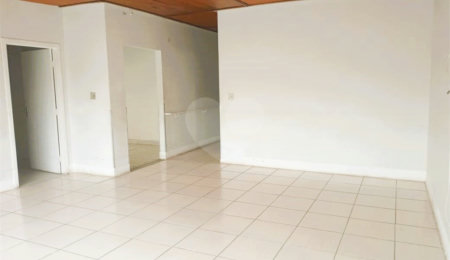 Casa à venda ou para alugar com 7 quartos, sendo 2 suítes, em Jardim Peri Peri, São Paulo, SP