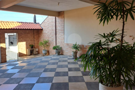 Casa à venda com 3 quartos, sendo 1 suíte,  em Jardim Universo, Mogi das Cruzes, SP