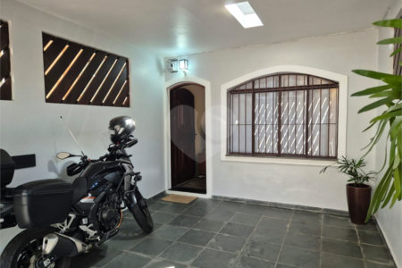 Sobrado à venda com 2 quartos em Vila Gumercindo, São Paulo, SP
