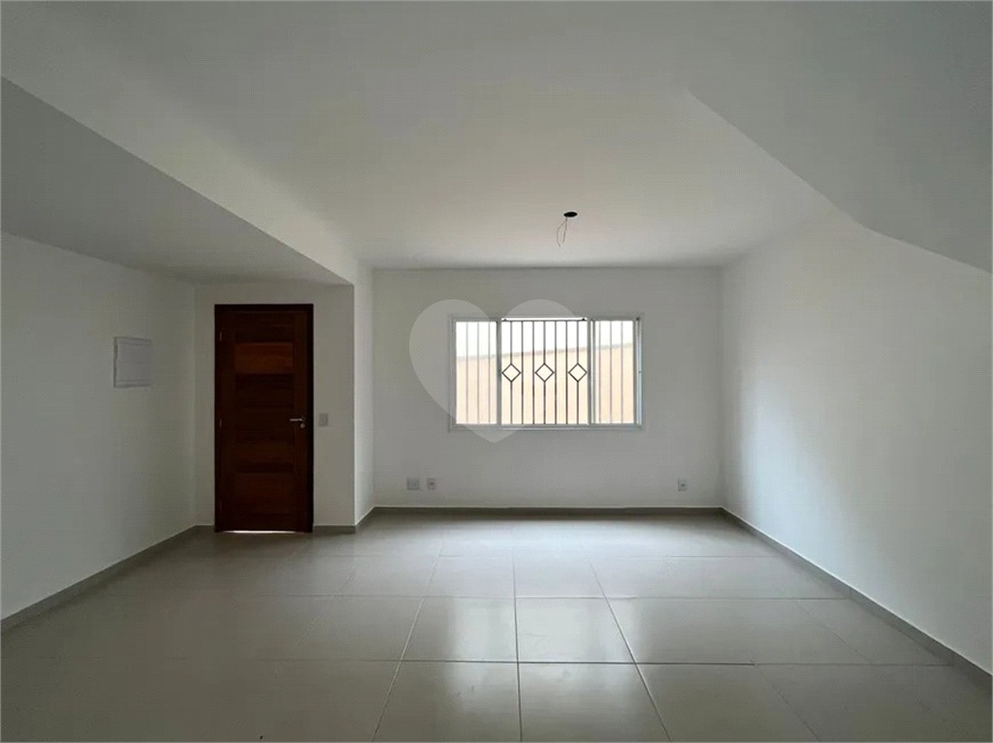 Casa à venda com 2 suítes no condomínio Residencial DI Luca, São Paulo - SP