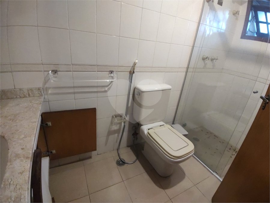 Sobrado à venda com 5 quartos, sendo 3 suítes, em Cidade Monções, São Paulo, SP
