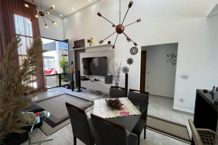 Casa à venda com 3 quartos, sendo 1 suíte, no condomínio Phytus, Itupeva - SP