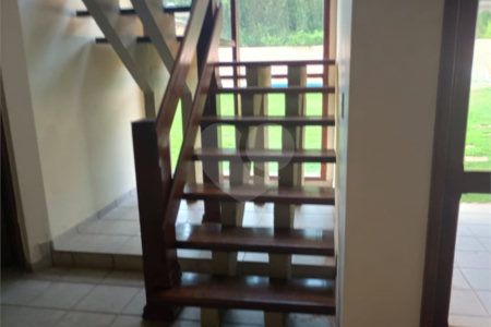 Casa para alugar com 4 quartos, sendo 2 suítes, no condomínio Estância Marambaia, Vinhedo - SP