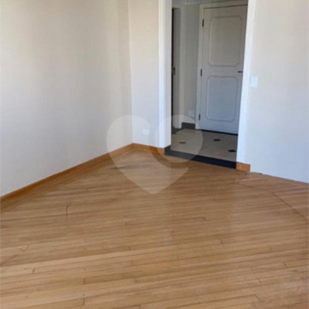 Apartamento à venda com 3 suítes em Vila Suzana, São Paulo, SP