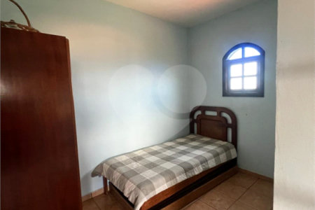 Casa à venda com 4 quartos, sendo 1 suíte, em Alpes D'ouro, Bom Jesus dos Perdões, SP