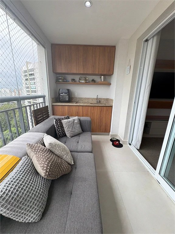 Apartamento à venda com 2 quartos, sendo 1 suíte,  em Vila Andrade, São Paulo, SP
