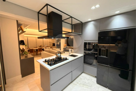 Apartamento à venda com 3 quartos, sendo 1 suíte,  em Granja Julieta, São Paulo, SP