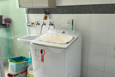 Casa à venda com 3 suítes em Jardim Regina, Indaiatuba, SP