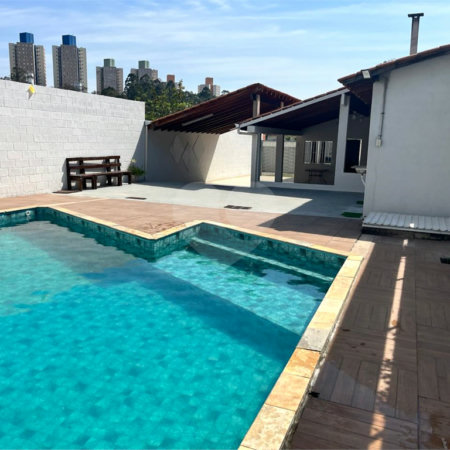 Casa à venda com 2 quartos em Vila Jeriva, Várzea Paulista, SP