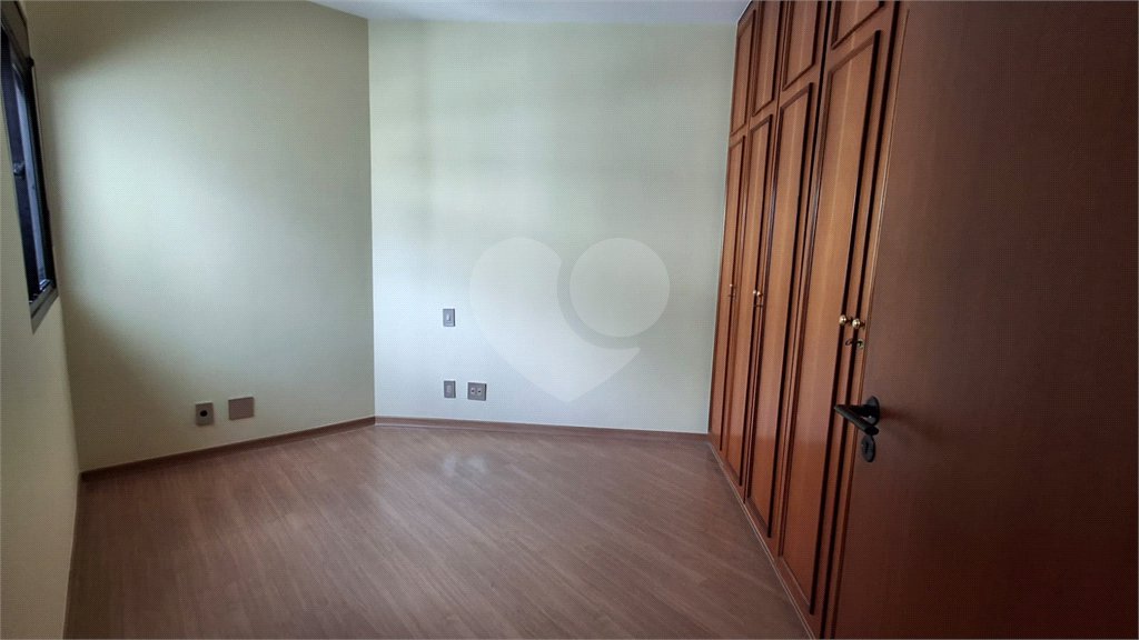 Apartamento para alugar com 3 quartos, sendo 1 suíte, em Brooklin, São Paulo, SP