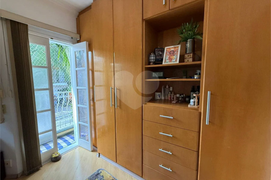Casa à venda com 2 suítes no condomínio Village Palmas, São Paulo - SP
